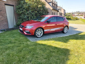 SEAT Leon FR red - 1