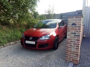 Volkswagen Golf MK5 red